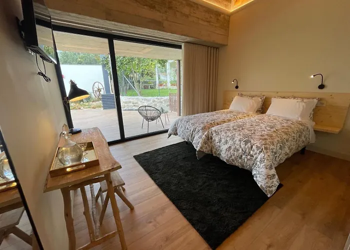 Hotel Alminhas Da Mindua *