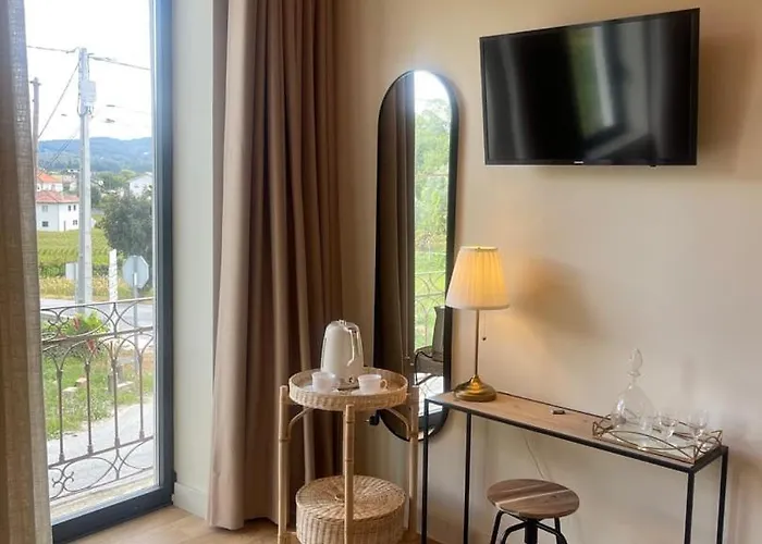 Hotel Alminhas Da Mindua *