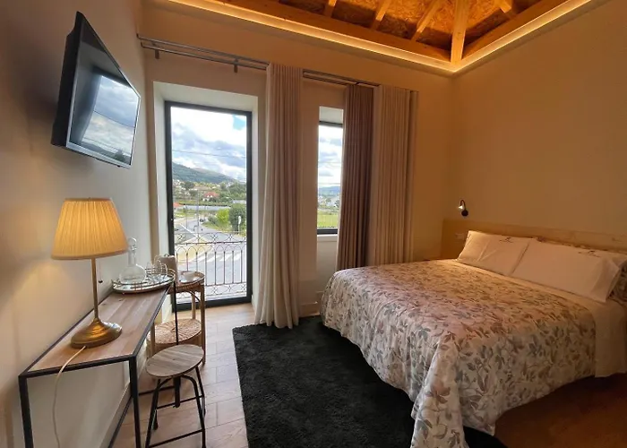 Alminhas Da Mindua *